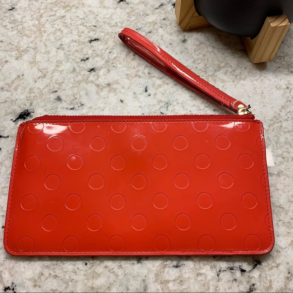 ♠️ Kate Spade Red Patent Leather Embossed Wristlet - Picture 2 of 6